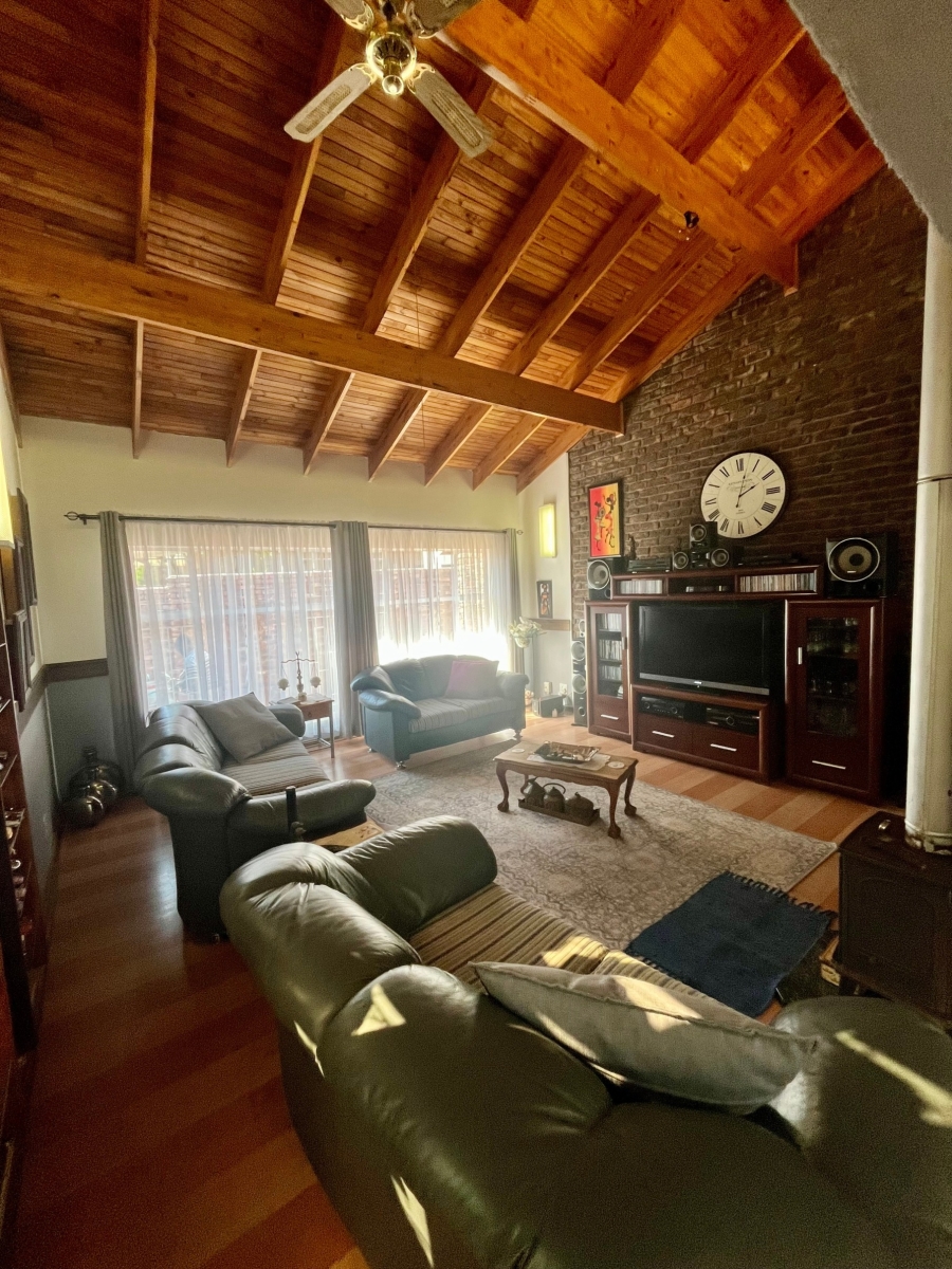 4 Bedroom Property for Sale in Wilkoppies North West